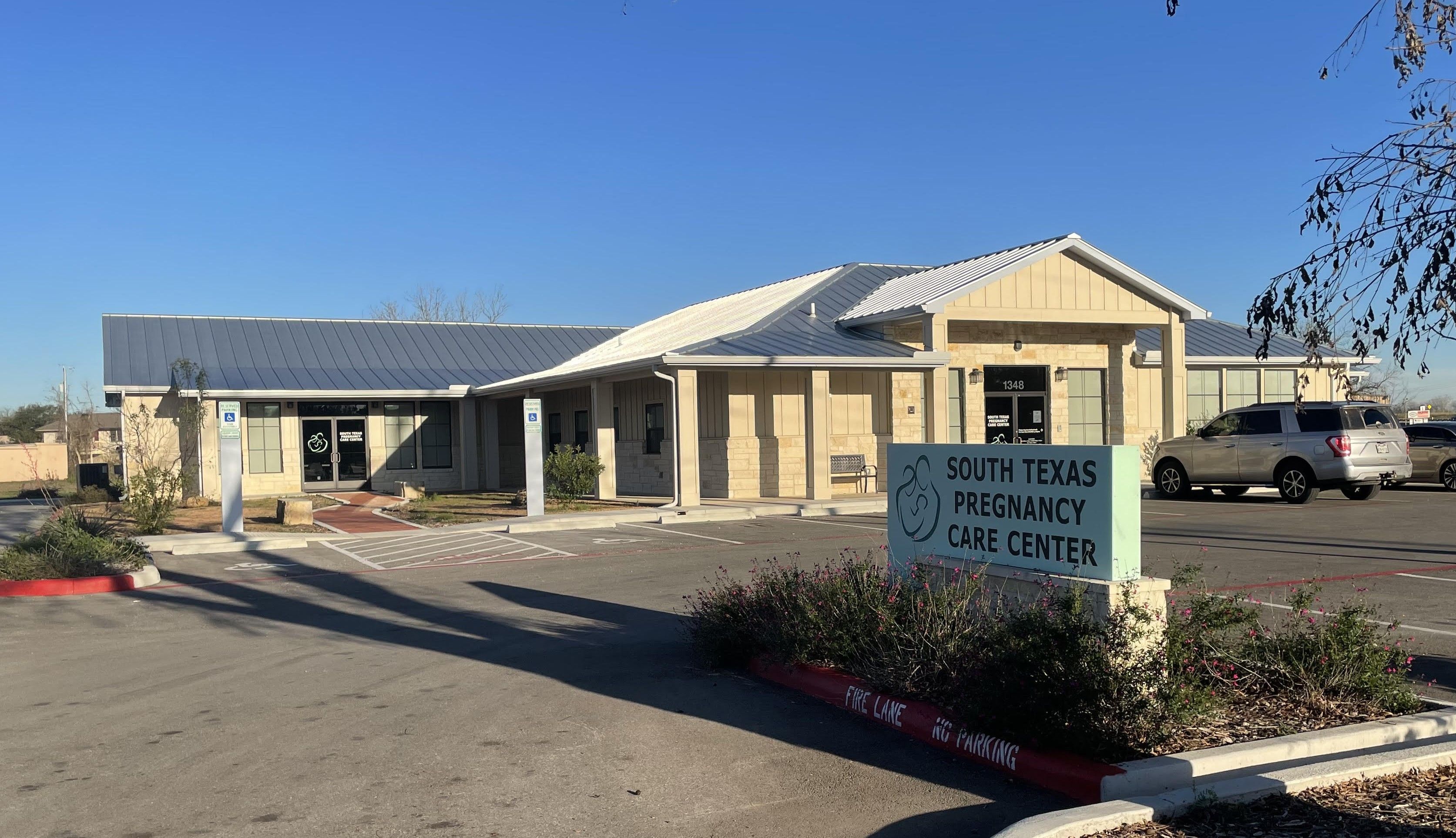 Texas center flourishes with community support