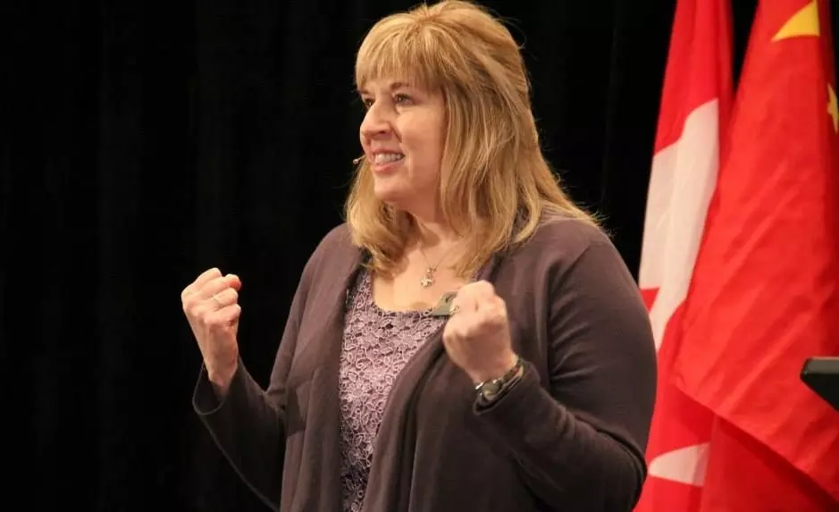 Lauding her “unmatched dedication and wisdom,” Heartbeat honors departing longtime VP