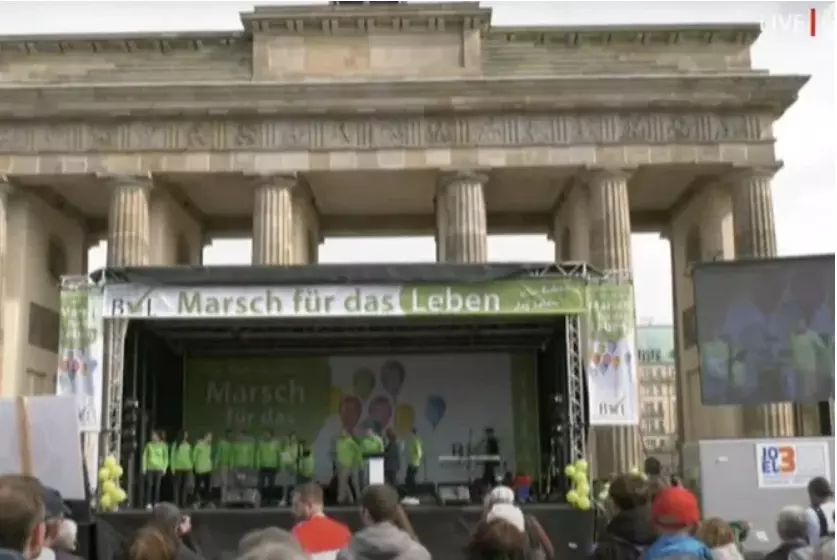 Thousands join March for Life in Berlin