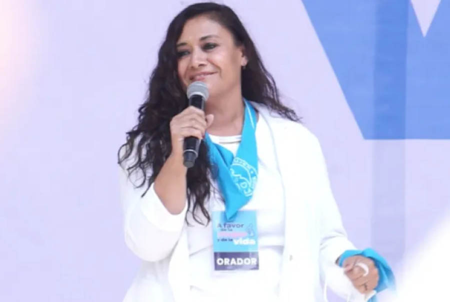 Hispanic pro-life advocate Mayra Rodriguez speaks to a crowd of over 300,000 during Mexico’s “March for Women and Life,” on Oct. 3 2021