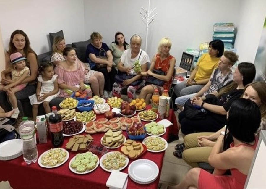 Pregnancy help in Ukraine means meals for moms