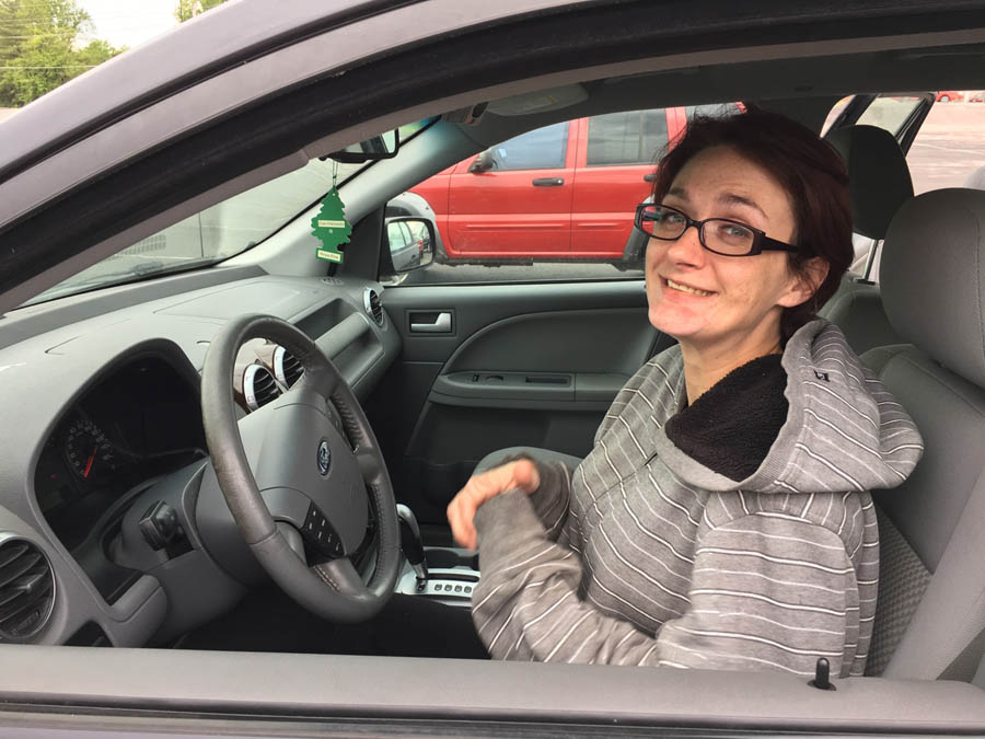 Helping women choose life amid crisis, Missouri center finds cars for clients