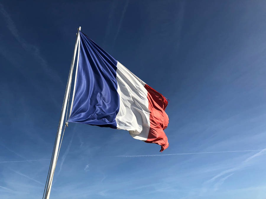 France fails attempt to make abortion a constitutional right