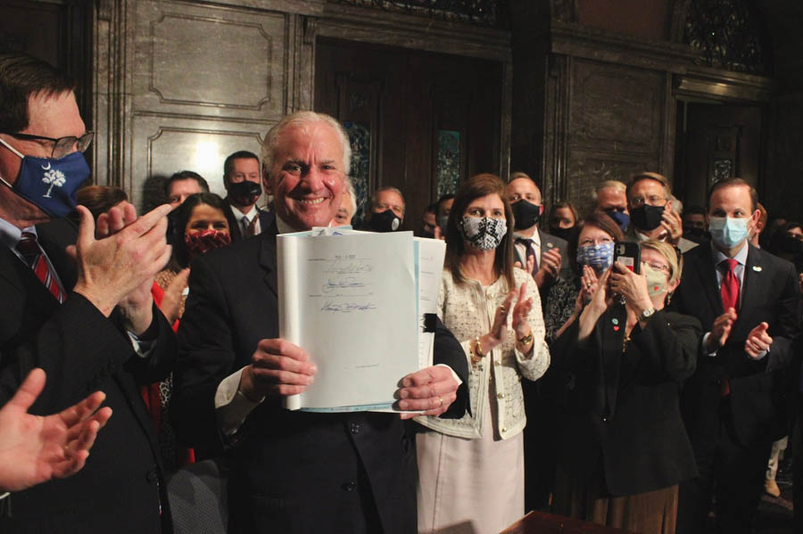 South Carolina governor signs ‘heartbeat bill’ as Planned Parenthood prepares lawsuit