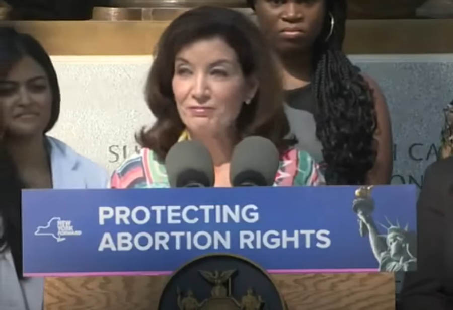 NY governor vows to help Texas women have abortions in her state