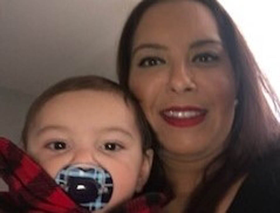 “Hola, hoy les contaré mi historia;” Hello, today I will tell you my story