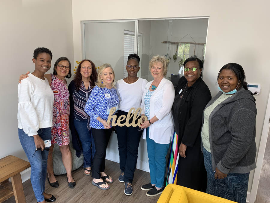 Bonding across borders in pregnancy help, U.S. center connects with internationals in support of serving women and babies